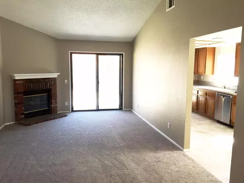 43344 11th St E, Lancaster, CA 93535 photo 4