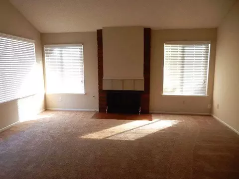 44639 11th St E, Lancaster, CA 93535 photo 4