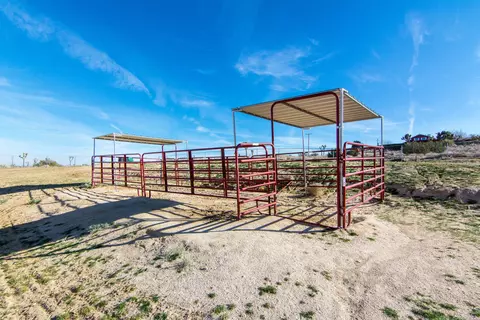 5650 Magda Ct, Palmdale, CA 93552 photo 21