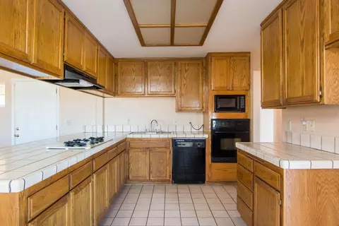 5650 Magda Ct, Palmdale, CA 93552 photo 11