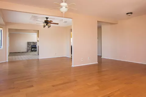 5650 Magda Ct, Palmdale, CA 93552 photo 7
