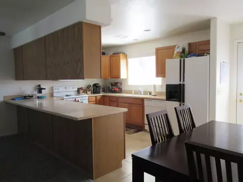 28040 Seabiscuit Way, Tehachapi, CA 93561 photo 5