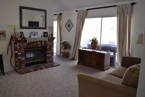 3309 Redbud Ln, Palmdale, CA 93551 photo 3
