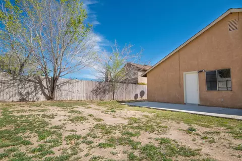 38769 Juniper Tree Rd, Palmdale, CA 93551 photo 13