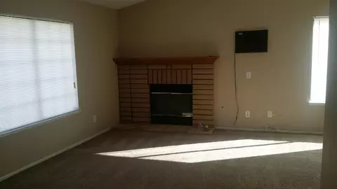 37017 Dawson, Palmdale, CA 93550 photo 4