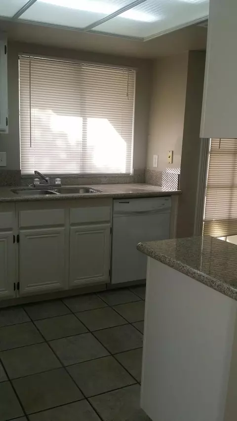 37017 Dawson, Palmdale, CA 93550 photo 10