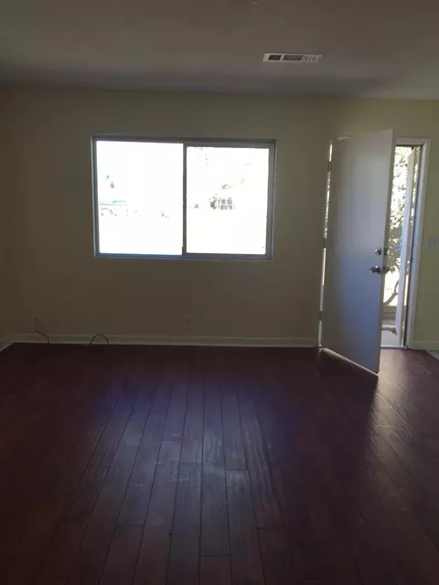 38459 4th St E, Palmdale, CA 93550 photo 5