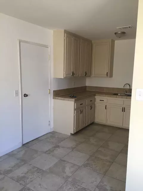 38459 4th St E, Palmdale, CA 93550 photo 15