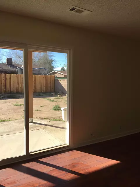 38459 4th St E, Palmdale, CA 93550 photo 8