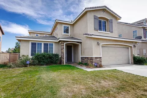 43116 Hampton St, Lancaster, CA 93536 photo 2