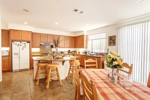 43116 Hampton St, Lancaster, CA 93536 photo 8