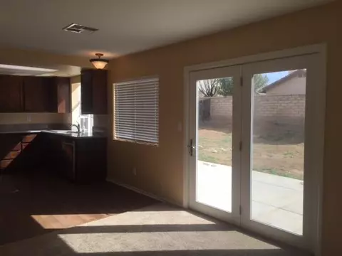 2014 Willowbrook Ave, Palmdale, CA 93551 photo 3