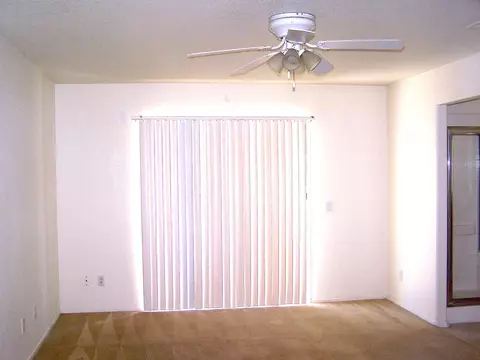 45340 Robinson Dr, Lancaster, CA 93535 photo 10