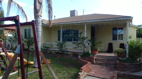 19416 Vanowen St, Reseda, CA 91335 photo 5