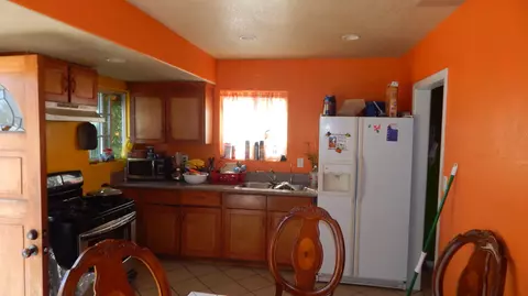 19416 Vanowen St, Reseda, CA 91335 photo 21