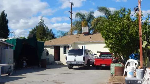 19416 Vanowen St, Reseda, CA 91335 photo 32