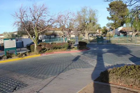 44544 15th E St #7, Lancaster, CA 93535 photo 4