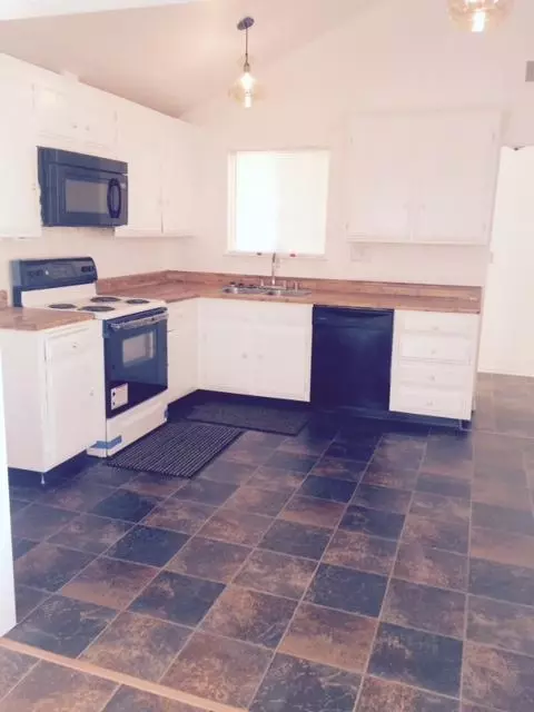 44243 Gingham Ave, Lancaster, CA 93535 photo 3