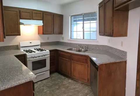 44821 16th St E, Lancaster, CA 93535 photo 8