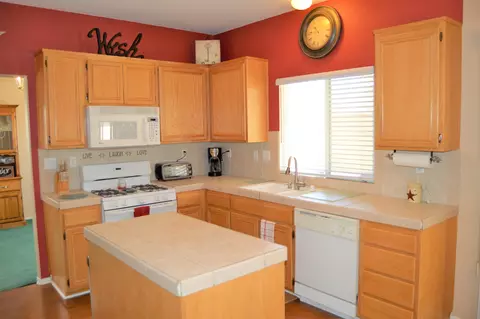 44241 Casa Nova Dr, Lancaster, CA 93536 photo 11