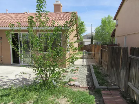 37535 56th St E, Palmdale, CA 93552 photo 31