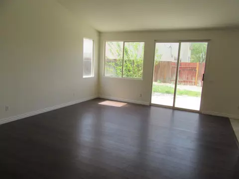 37535 56th St E, Palmdale, CA 93552 photo 4