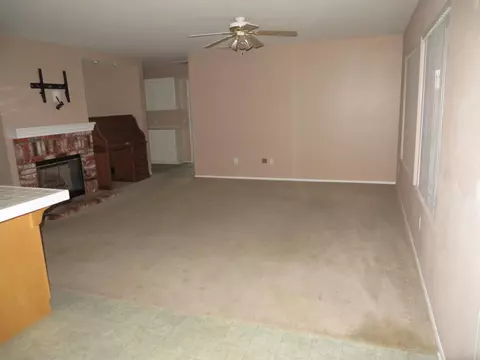 6300 Jasper Ct, Lancaster, CA 93536 photo 8