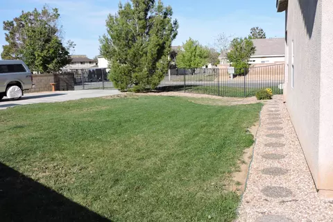 44123 Green Tree Ct, Lancaster, CA 93535 photo 14