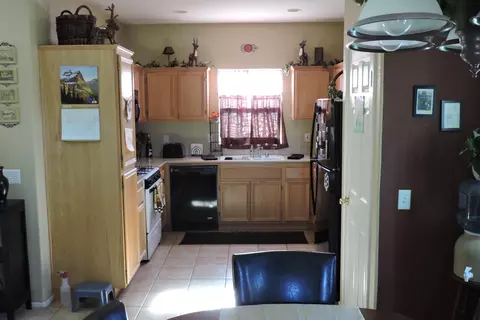 44123 Green Tree Ct, Lancaster, CA 93535 photo 6