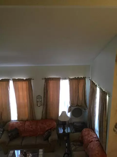 1722 Mesa Dr, Lancaster, CA 93535 photo 9