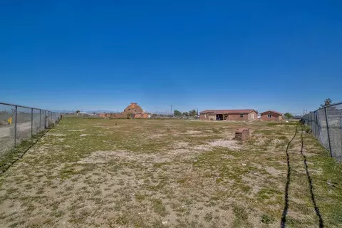 5920 Avenue T2 E, Palmdale, CA 93552 photo 26