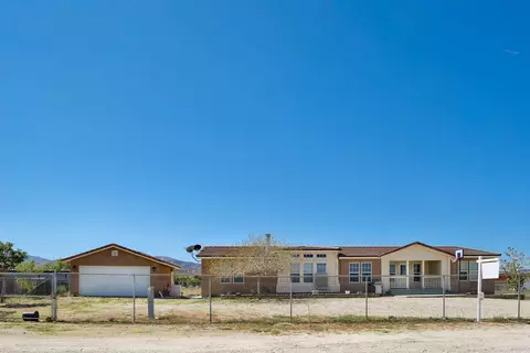 5920 Avenue T2 E, Palmdale, CA 93552 photo 1