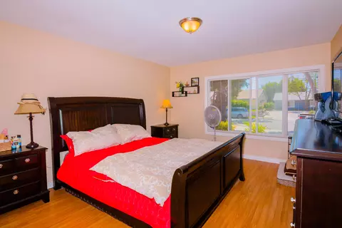 1911 Larch St E, Simi Valley, CA 93065 photo 26