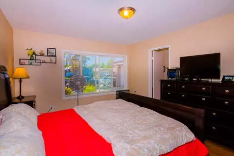 1911 Larch St E, Simi Valley, CA 93065 photo 28
