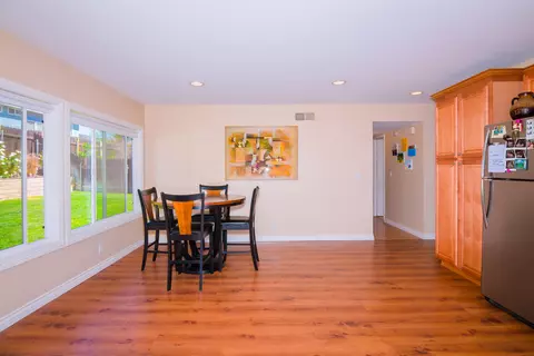 1911 Larch St E, Simi Valley, CA 93065 photo 14