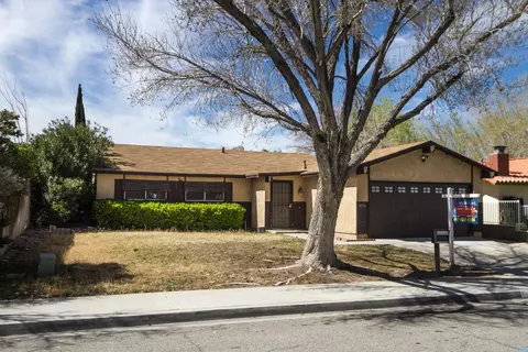 43311 Fenner Ave, Lancaster, CA 93536 photo 1
