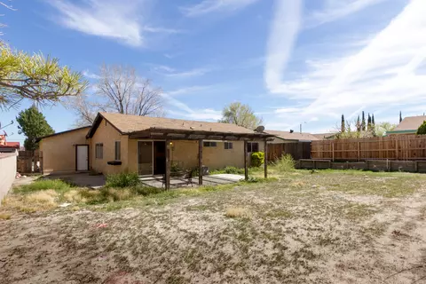 43311 Fenner Ave, Lancaster, CA 93536 photo 18
