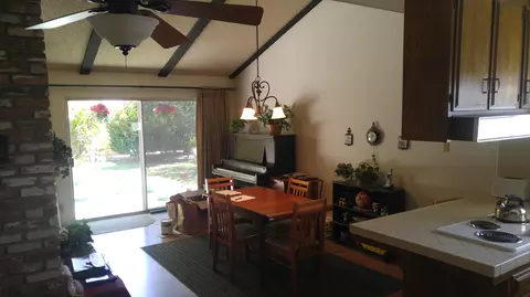43658 Dejay St, Lancaster, CA 93536 photo 4