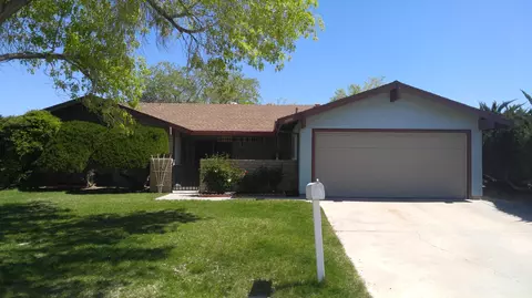 43658 Dejay St, Lancaster, CA 93536 photo 1