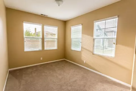 43877 Marbella St, Lancaster, CA 93536 photo 5