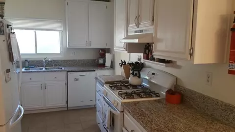 3632 Marilynn St, Lancaster, CA 93536 photo 2
