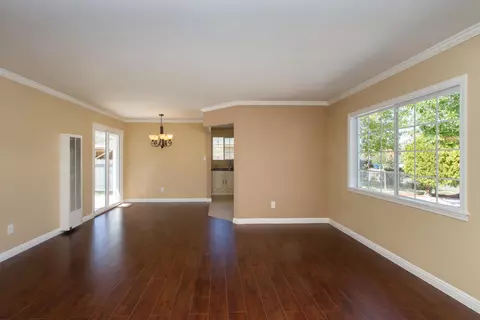 38645 Lemsford Ave, Palmdale, CA 93550 photo 2