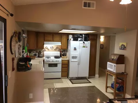 45851 Suffolk Dr, Lancaster, CA 93534 photo 7