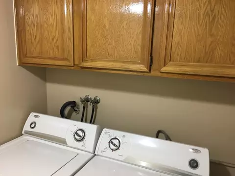45851 Suffolk Dr, Lancaster, CA 93534 photo 17
