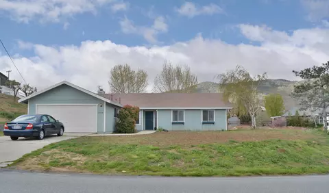 20908 Carriage Dr, Tehachapi, CA 93561 photo 1