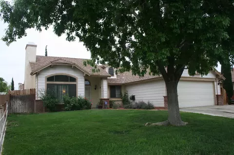 38144 Palms Pl, Palmdale, CA 93552 photo 2