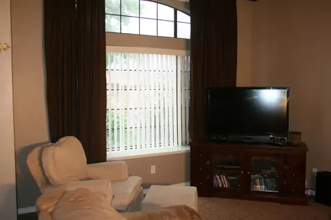 38144 Palms Pl, Palmdale, CA 93552 photo 9