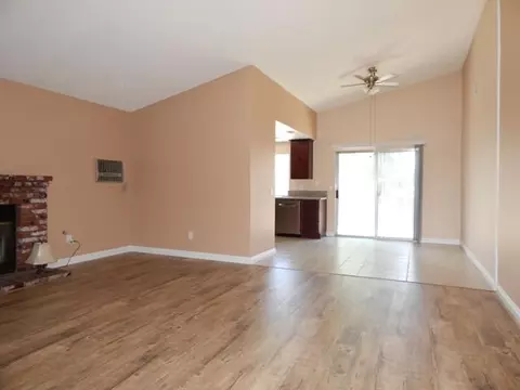 43915 30th St E, Lancaster, CA 93535 photo 3