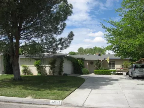 44945 16th St W, Lancaster, CA 93534 photo 1