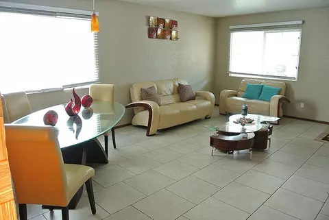 45431 Robinson Dr, Lancaster, CA 93535 photo 5